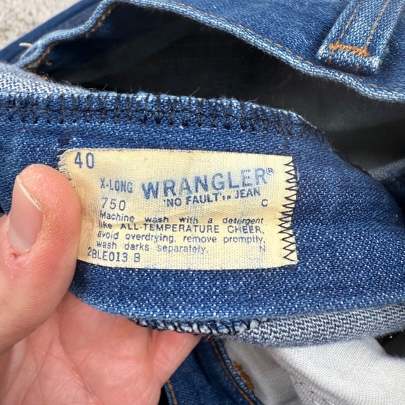 Wrangler Vintage 750 Bell Bottom Blue Jeans Men's Denim Extra Long Size 40 - Picture 8 of 11